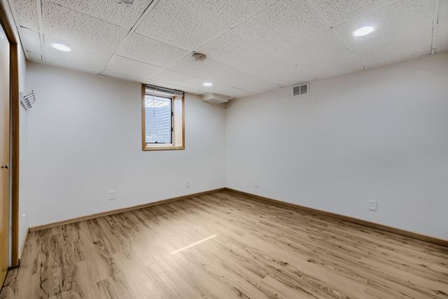 900 W 84th Street, Bloomington, MN 55420