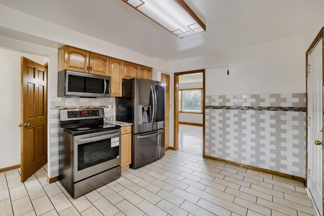 900 W 84th Street, Bloomington, MN 55420