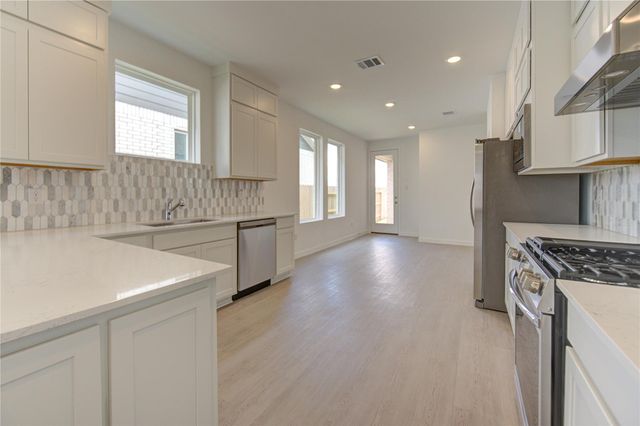 1047 Blue Stone Drive, Beasley, TX 77417