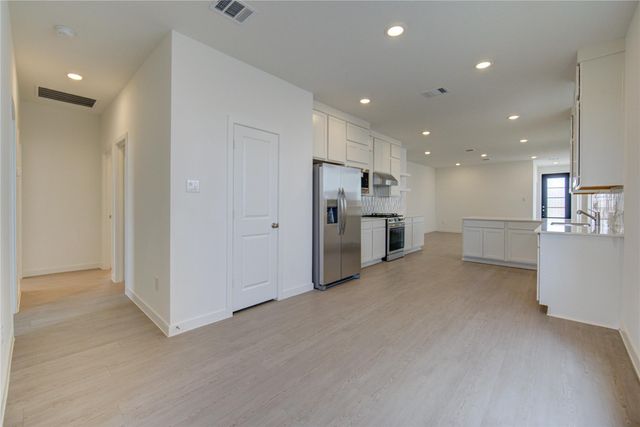 1047 Blue Stone Drive, Beasley, TX 77417