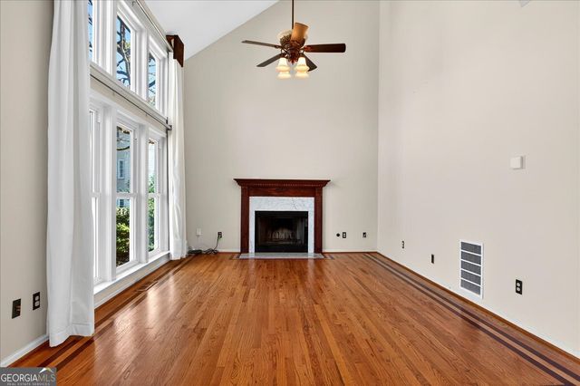 535 Tumbling Creek Drive, Alpharetta, GA 30005