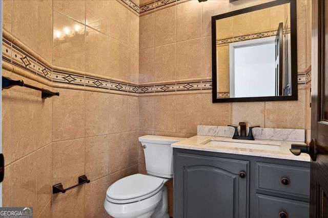 535 Tumbling Creek Drive, Alpharetta, GA 30005