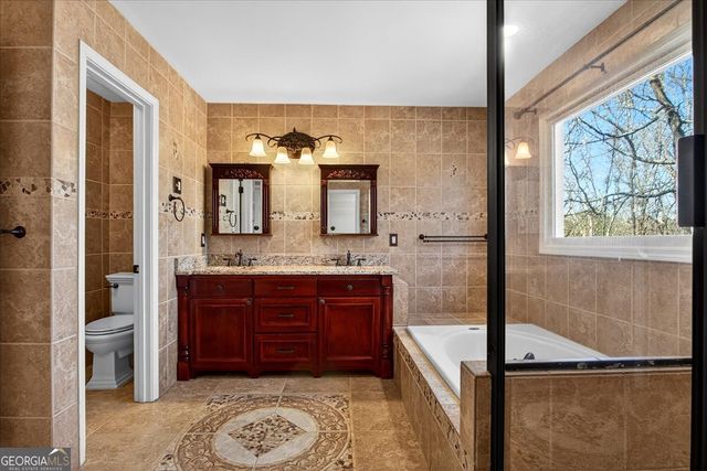 535 Tumbling Creek Drive, Alpharetta, GA 30005