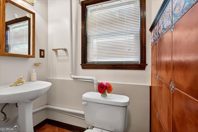 535 Tumbling Creek Drive, Alpharetta, GA 30005