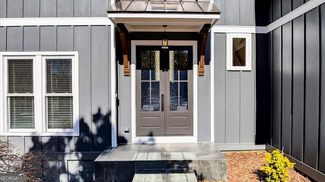 535 Tumbling Creek Drive, Alpharetta, GA 30005