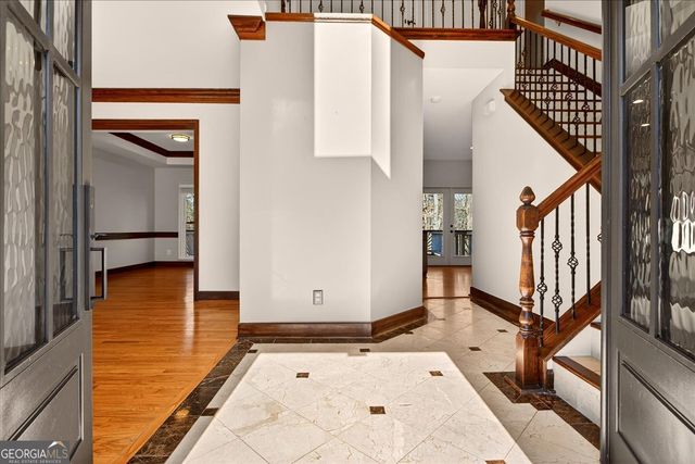 535 Tumbling Creek Drive, Alpharetta, GA 30005