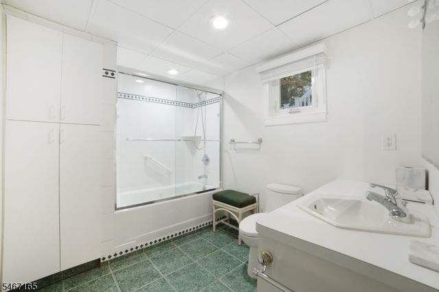 59 Trocha Ave, Livingston Twp., NJ 07039