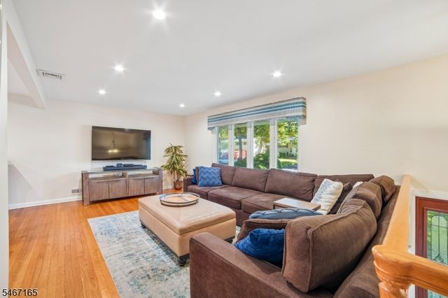 59 Trocha Ave, Livingston Twp., NJ 07039