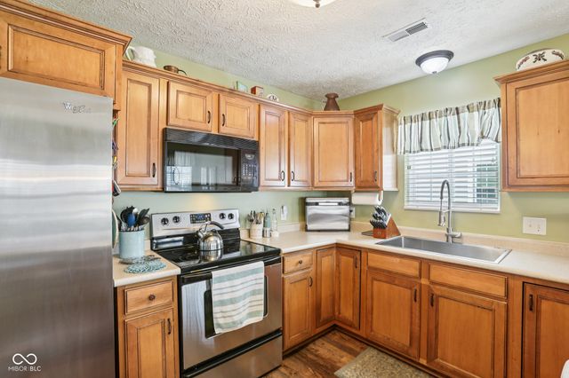 1383 Bridgeport Drive, Westfield, IN 46074