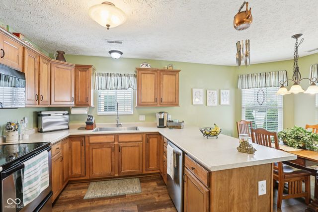 1383 Bridgeport Drive, Westfield, IN 46074