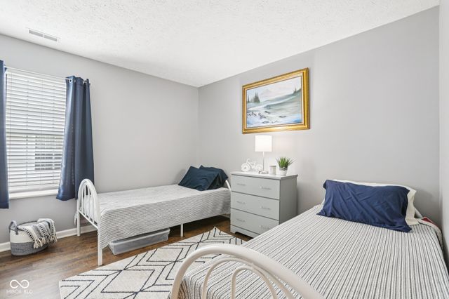 1383 Bridgeport Drive, Westfield, IN 46074