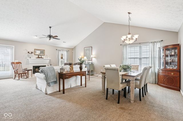 1383 Bridgeport Drive, Westfield, IN 46074