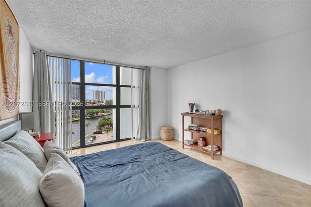 200 Leslie Dr 818, Hallandale Beach, FL 33009