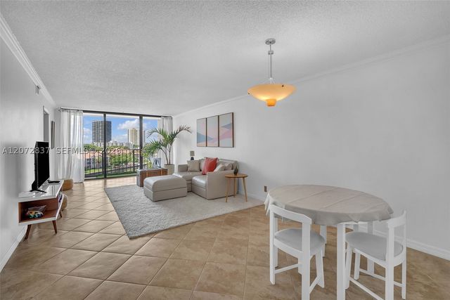 200 Leslie Dr 818, Hallandale Beach, FL 33009