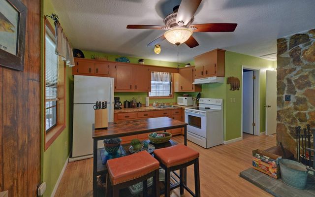 5557 Joe Brown Hwy, Murphy, NC 28906