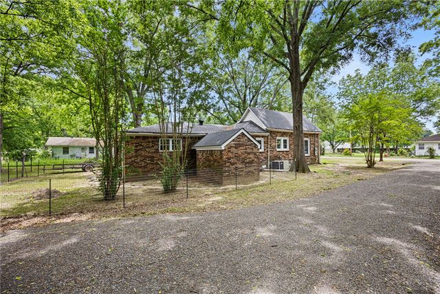405 NE 3rd Street, Atkins, AR 72823
