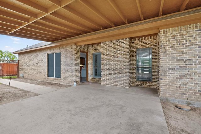 9807 Silver Creek Drive, Scurry, TX 75158