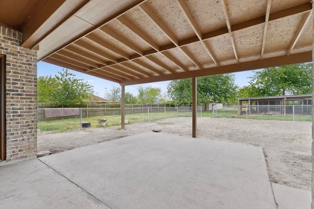 9807 Silver Creek Drive, Scurry, TX 75158