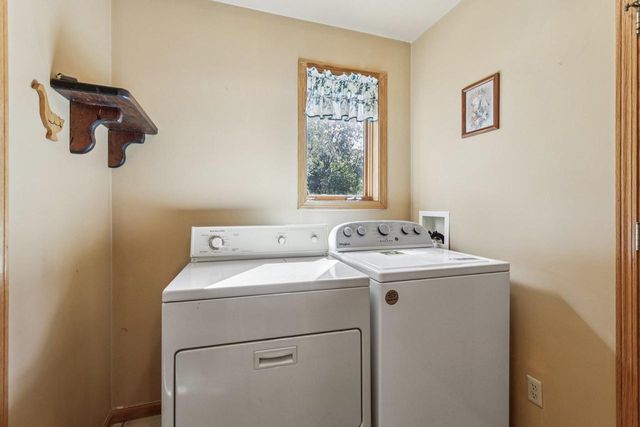 3108 Hawks Haven Trail, Deforest, WI 53532