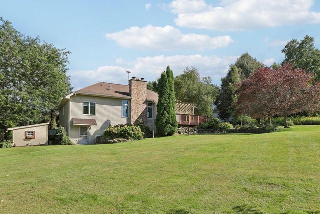 3108 Hawks Haven Trail, Deforest, WI 53532