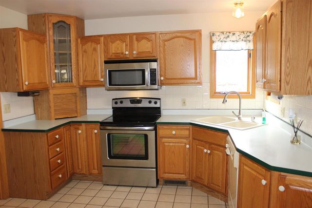 3108 Hawks Haven Trail, Deforest, WI 53532