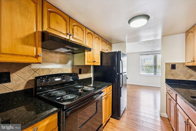 11116 CEDARBLUFF LN, Germantown, MD 20876