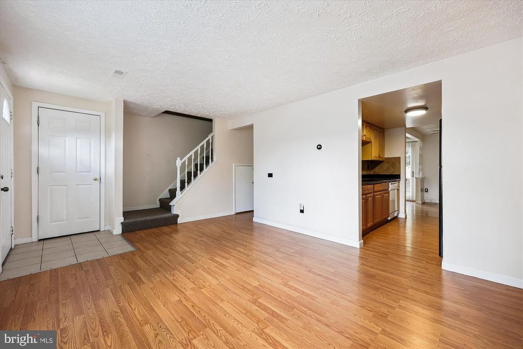 11116 CEDARBLUFF LN, Germantown, MD 20876