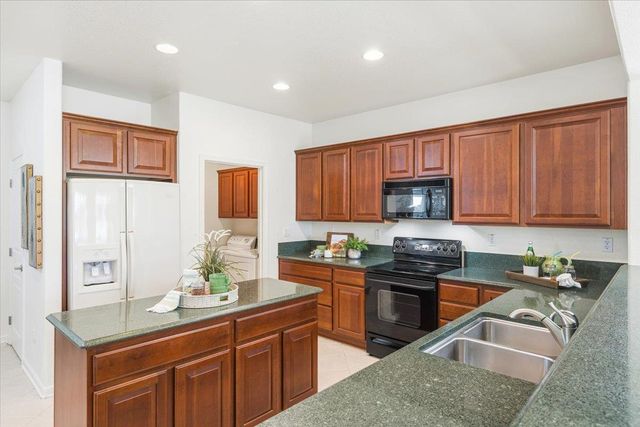 1184 Segolily Ln, Lincoln, CA 95648