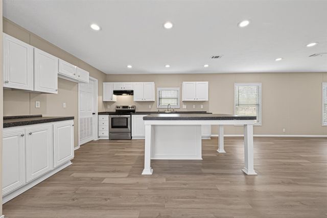 15933 W Relza Drive, Splendora, TX 77372