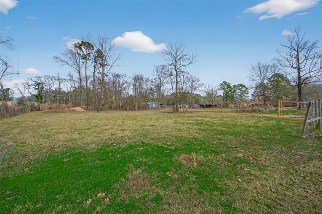 15933 W Relza Drive, Splendora, TX 77372