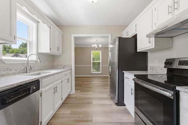 3321 Towne Village Rd, Antioch, TN 37013