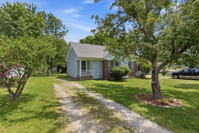 3321 Towne Village Rd, Antioch, TN 37013