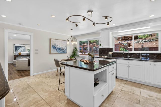 10471 Scenic Boulevard, Cupertino, CA 95014