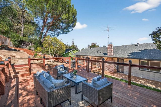 10471 Scenic Boulevard, Cupertino, CA 95014