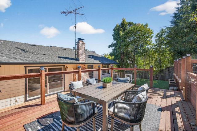 10471 Scenic Boulevard, Cupertino, CA 95014