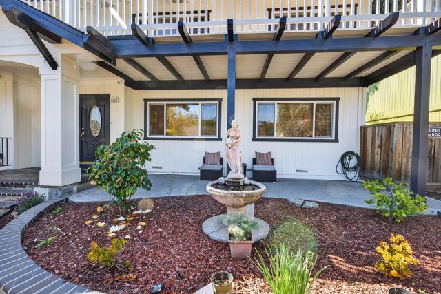 10471 Scenic Boulevard, Cupertino, CA 95014