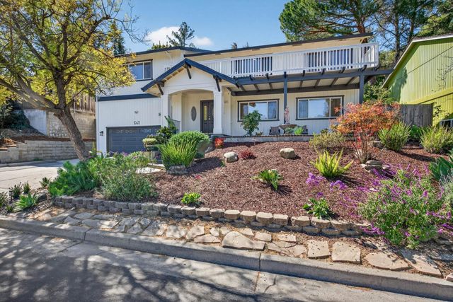 10471 Scenic Boulevard, Cupertino, CA 95014