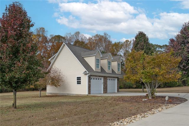 412 Casey Road, Woodruff, SC 29388
