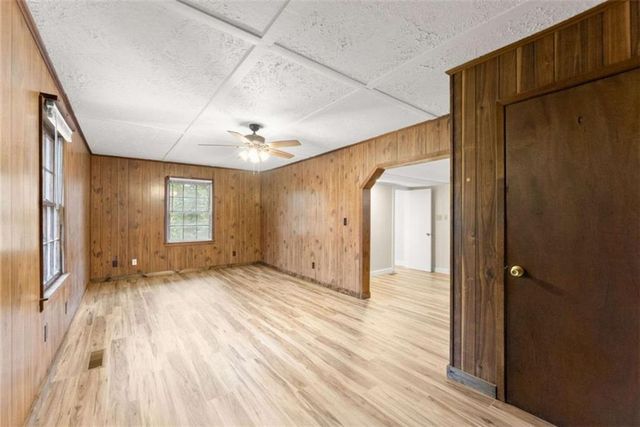 2317 Sportsman Club Road, Gainesville, GA 30501