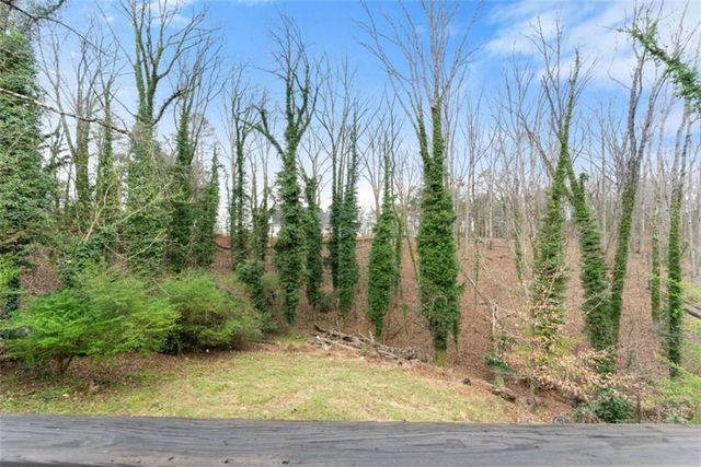 2317 Sportsman Club Road, Gainesville, GA 30501