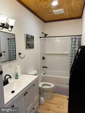 231 PARK AVE, Lititz, PA 17543