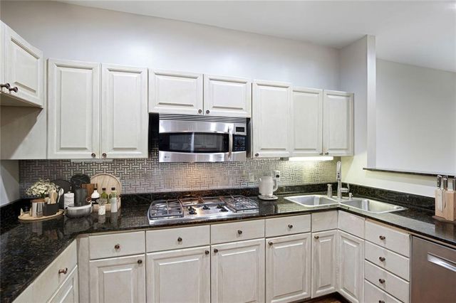 5264 Brooke Ridge Drive, Dunwoody, GA 30338