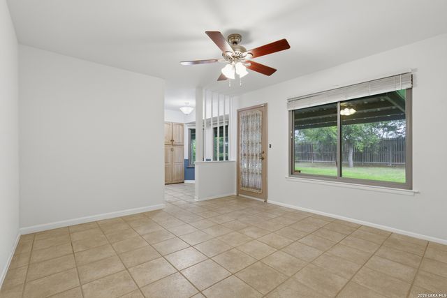5039 ROUND TABLE DR, San Antonio, TX 78218