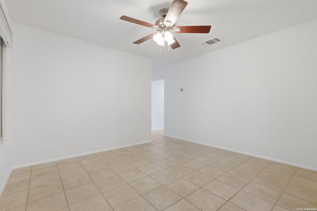 5039 ROUND TABLE DR, San Antonio, TX 78218
