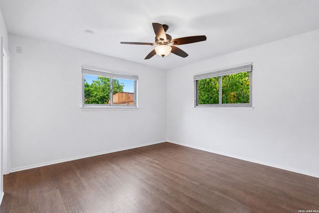 5039 ROUND TABLE DR, San Antonio, TX 78218