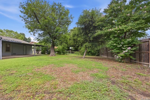 5039 ROUND TABLE DR, San Antonio, TX 78218