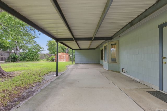 5039 ROUND TABLE DR, San Antonio, TX 78218