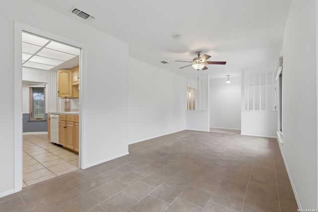 5039 ROUND TABLE DR, San Antonio, TX 78218
