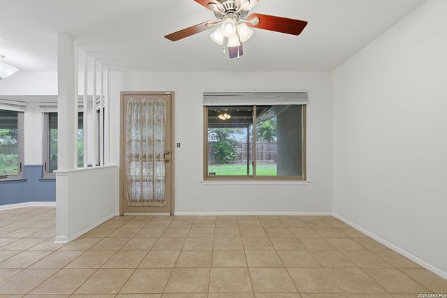 5039 ROUND TABLE DR, San Antonio, TX 78218