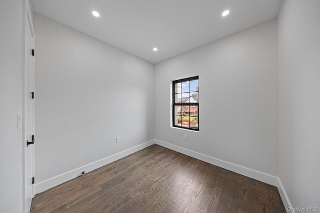 114-11 202nd Street, Saint Albans, NY 11412